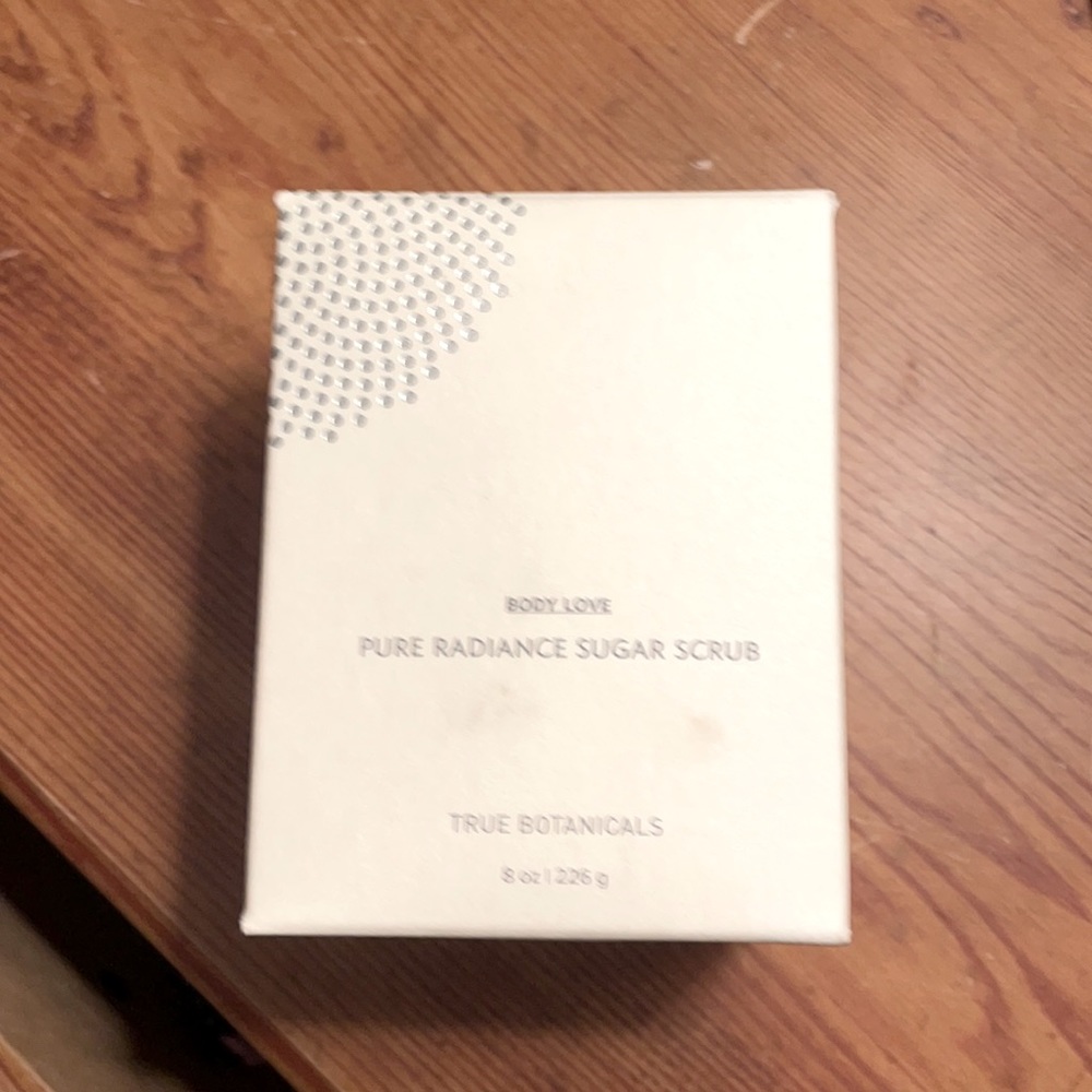 New Body Love Pure Radiance Sugar Scrub